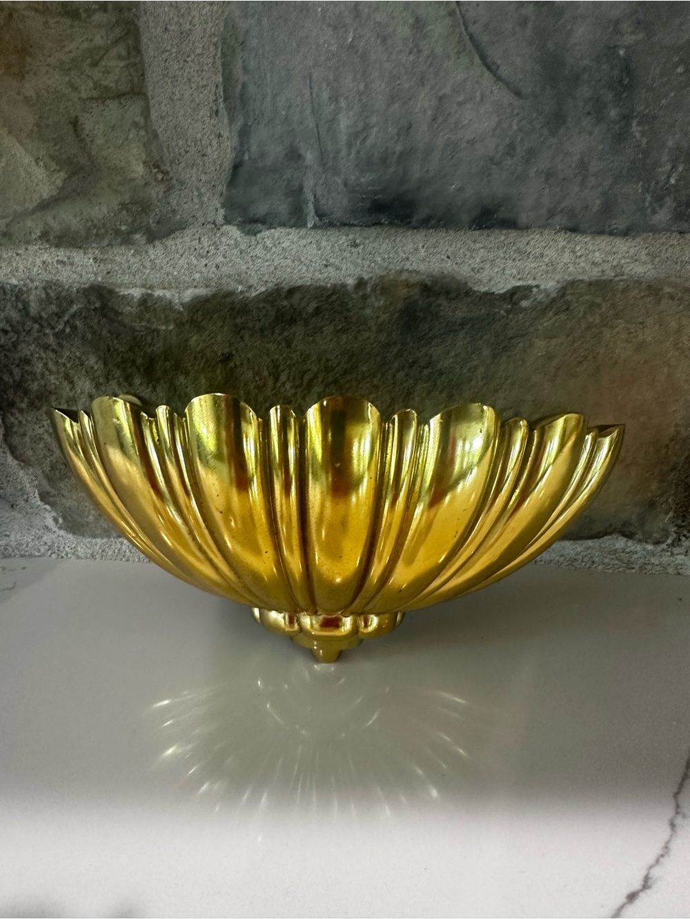 Vintage MCM Syroco Fluted Gold Wall Pocket /Hanging Planter 1962 9” No 4245